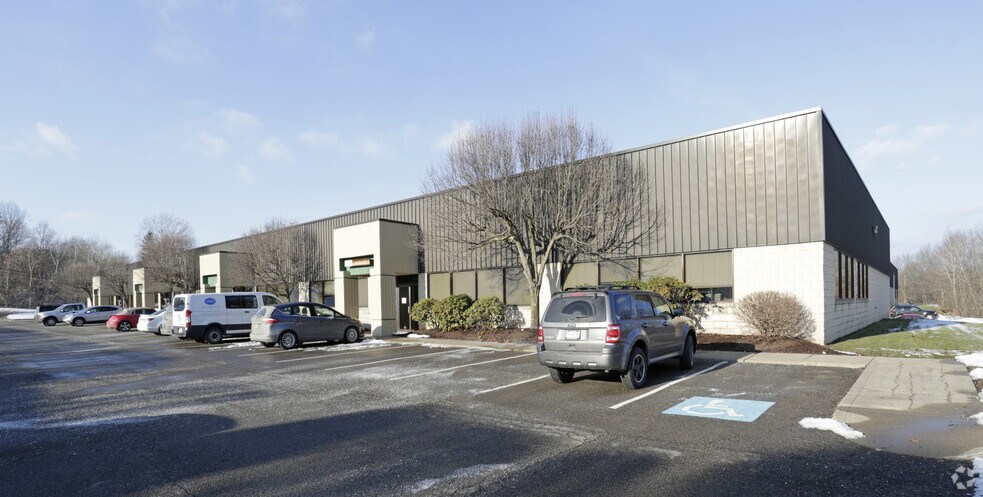 More Photos Of 500 Bursca Dr, Bridgeville Flex For Lease