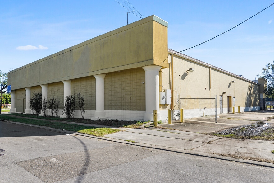 More Photos Of 5500 Saint Claude Ave, New Orleans Freestanding For Sale