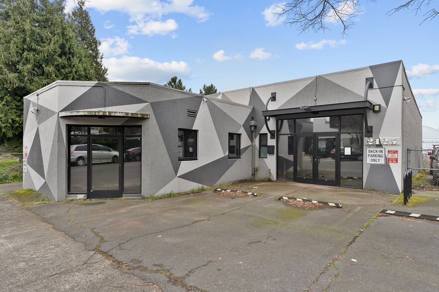 Primary Photo Of 2125 N Flint Ave, Portland Loft Creative Space For Lease