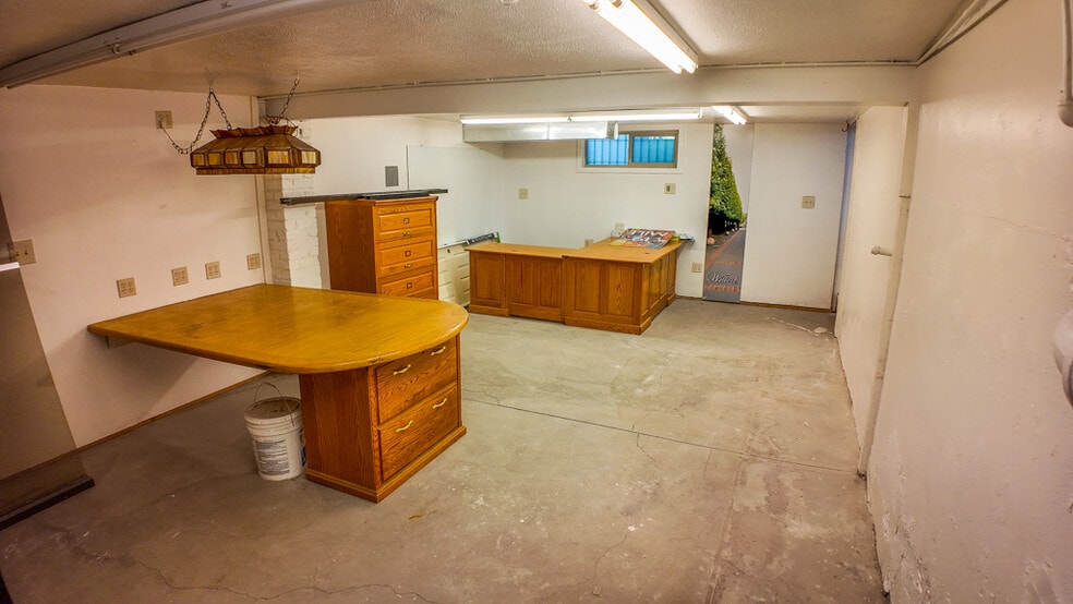 More Photos Of 3935 W Colfax Ave, Denver Storefront For Lease