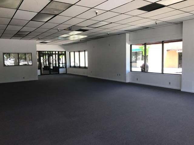 More Photos Of 1670 Market St, Redding Storefront For Lease