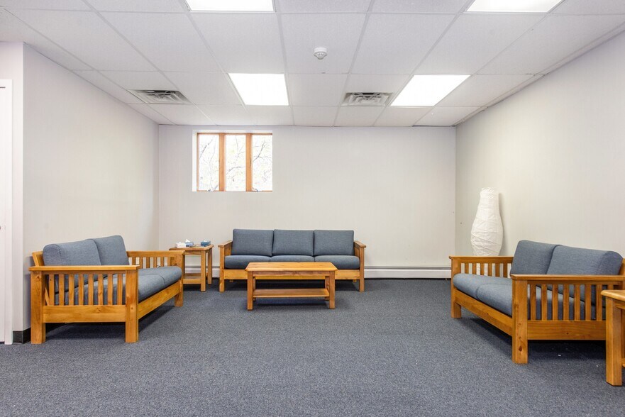 More Photos Of 13 Stillwater Rd, Blairstown Office For Lease