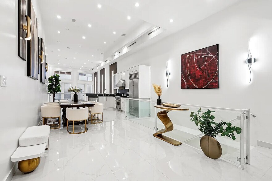 More Photos Of 53 Murray St, New York Apartments For Sale