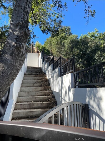 More Photos Of 10200 Willow Springs Lane, Sunland Land For Lease