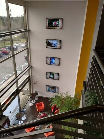 More Photos Of 190 Brodhead Rd, Bethlehem Office For Lease