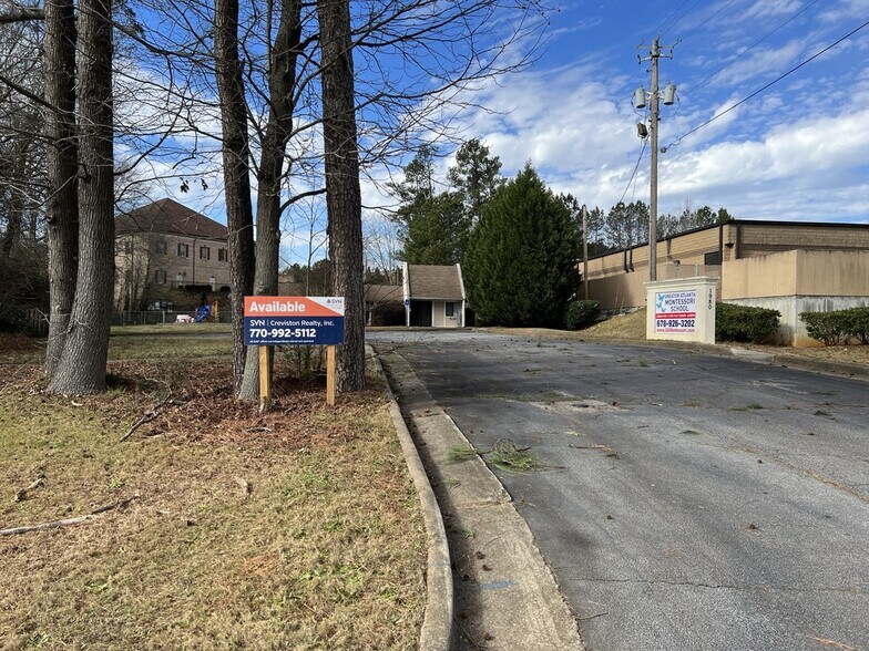 More Photos Of 1980 Buford Hwy, Buford Freestanding For Sale