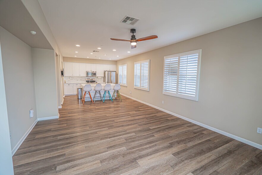 More Photos Of 26266 Prima Way, Santa Clarita Specialty For Lease
