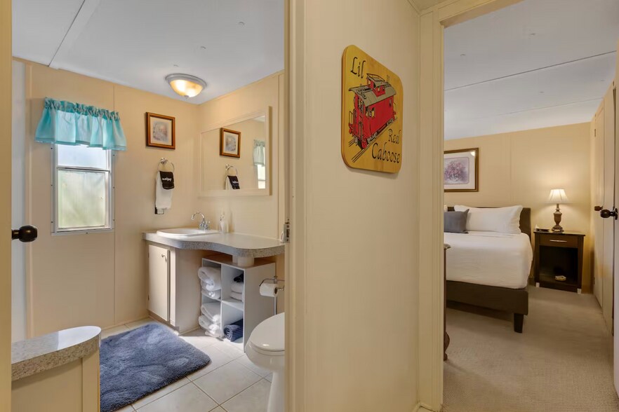 More Photos Of 84-86 Benson Rd, Travelers Rest Specialty For Sale