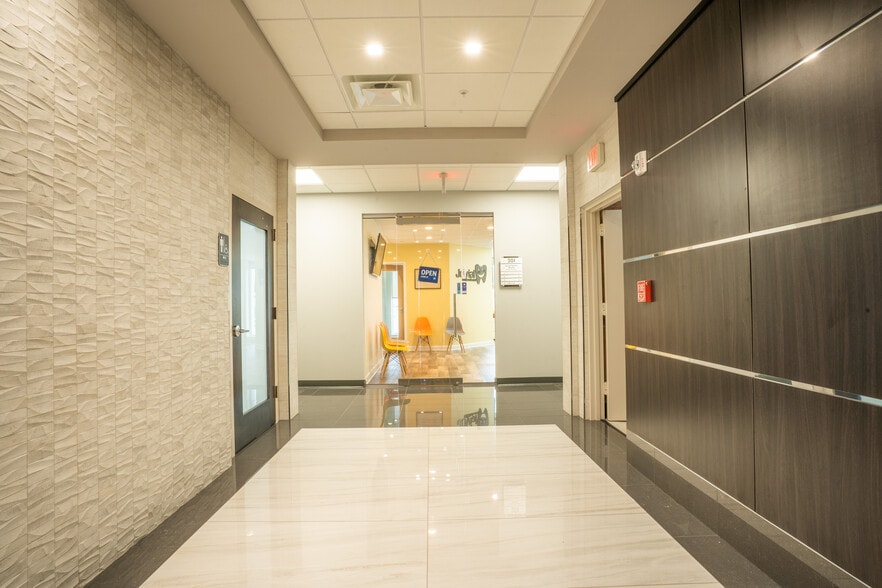 More Photos Of 2045 E University Blvd, Hyattsville Office For Lease