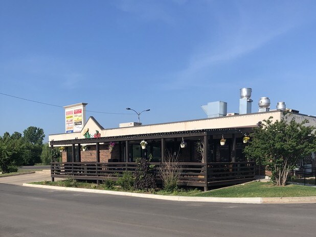 More Photos Of 14407 NE 23rd St, Choctaw Unknown For Lease