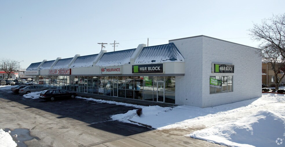 More Photos Of 8329-8349 W Appleton Ave, Milwaukee Unknown For Lease