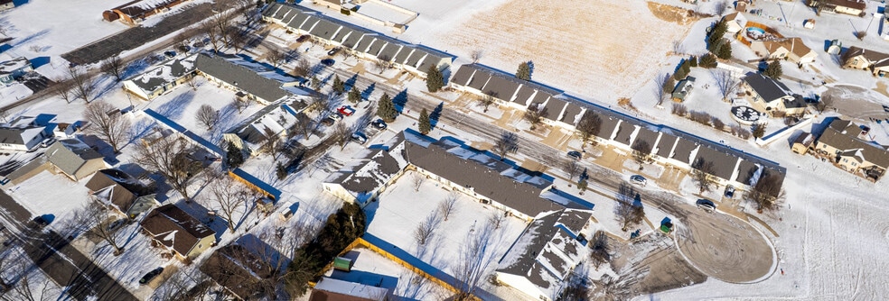 More Photos Of 301 Parent Dr, Ossian Apartments For Sale