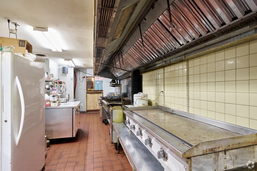 More Photos Of 865 John Marshall Hwy, Front Royal Restaurant For Sale