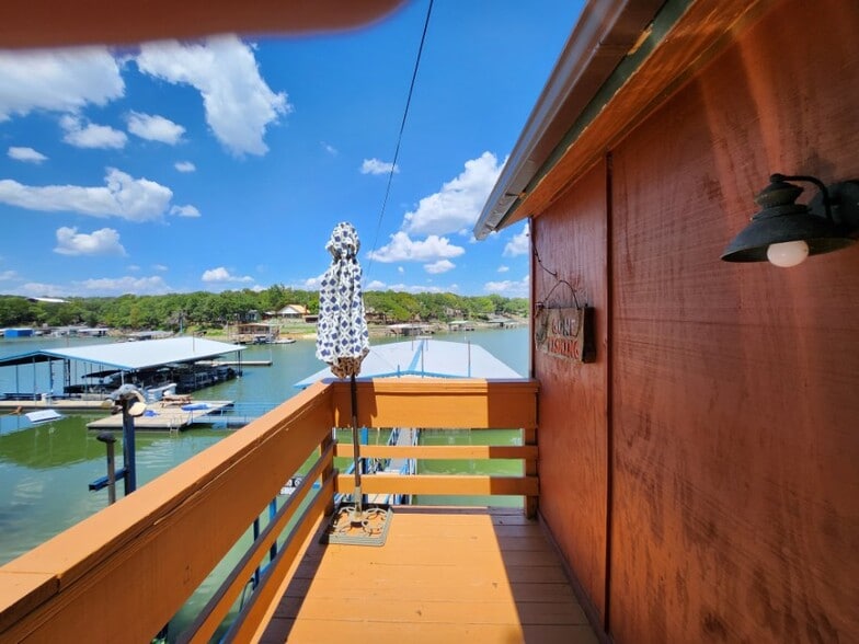 More Photos Of 179 Private Road 1735, Chico Marina For Sale