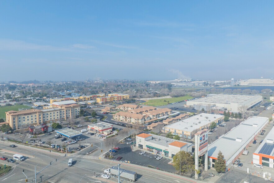 More Photos Of 1213-1275 California Ave, Pittsburg Unknown For Lease