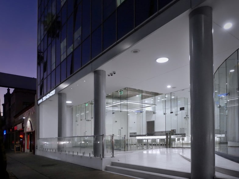 More Photos Of 6565 W Sunset Blvd, Hollywood Office For Lease