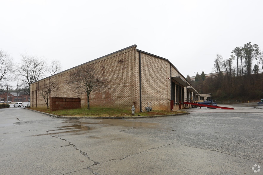 More Photos Of 189 Cobb Pky N, Marietta Warehouse For Lease
