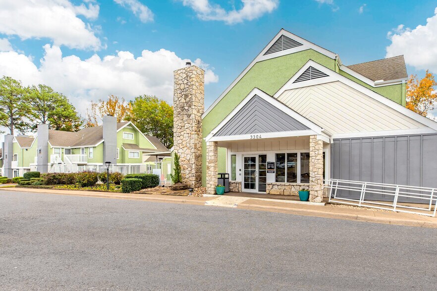More Photos Of 3304 Golden Rd, Tyler Apartments For Sale