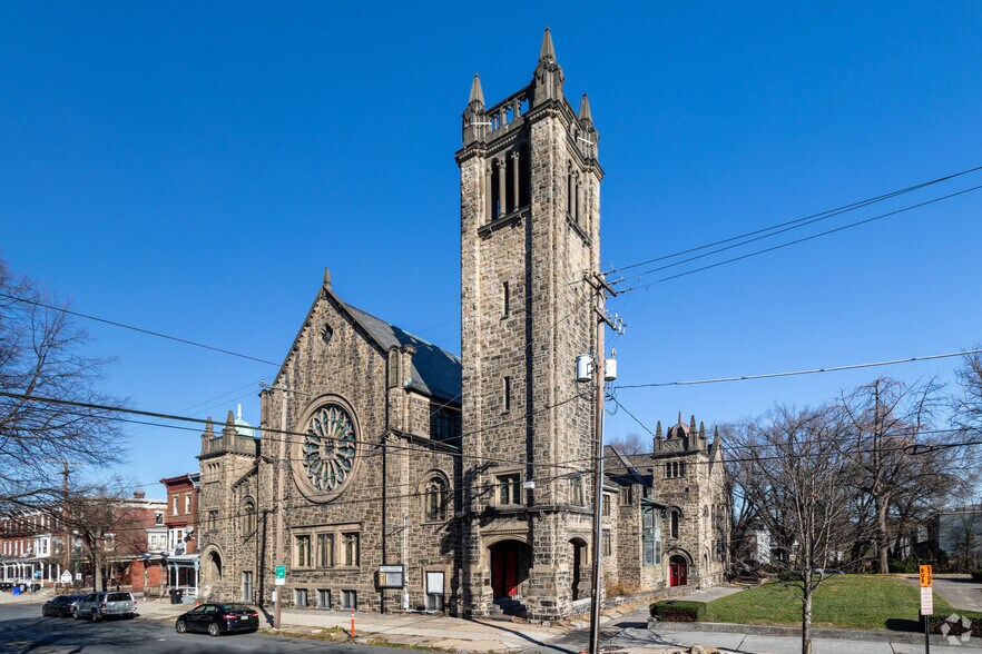 Primary Photo Of 2221 N 6th St, Harrisburg Religious Facility For Sale