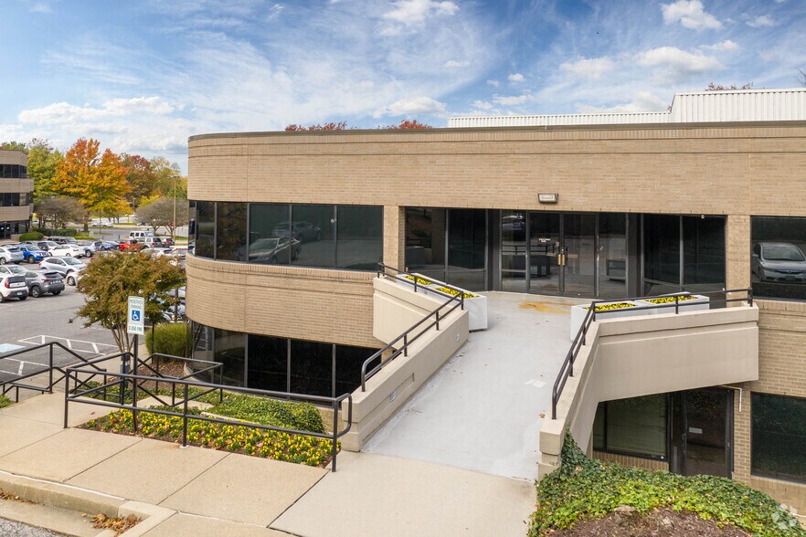 More Photos Of 8808 & 8818 Centre Park Dr, Columbia Unknown For Lease