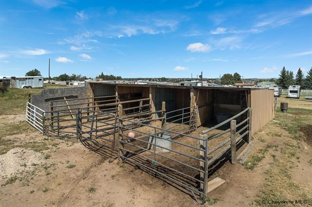 More Photos Of 4717 Thomas Rd, Cheyenne Horse Stables For Sale