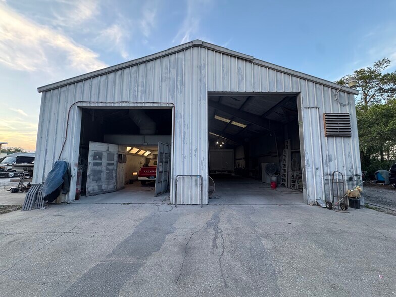 More Photos Of 1060 Nursery Rd, Winter Springs Auto Repair For Sale