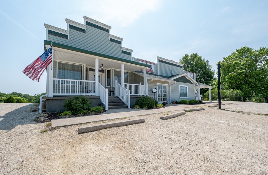 More Photos Of 4634 Highway 185, New Haven Freestanding For Sale