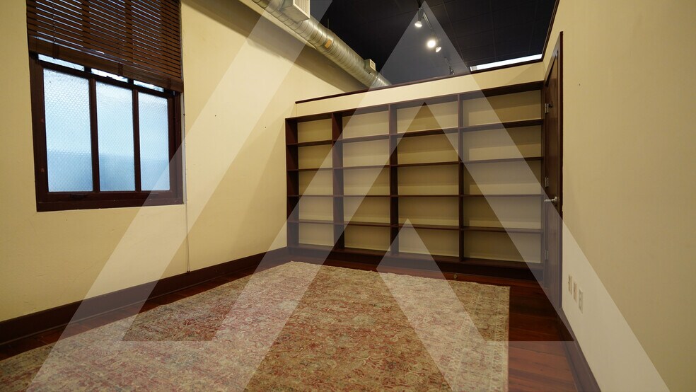 More Photos Of 912 Prairie St, Houston Office For Lease