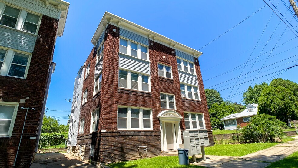 More Photos Of , Kansas City Multifamily For Sale