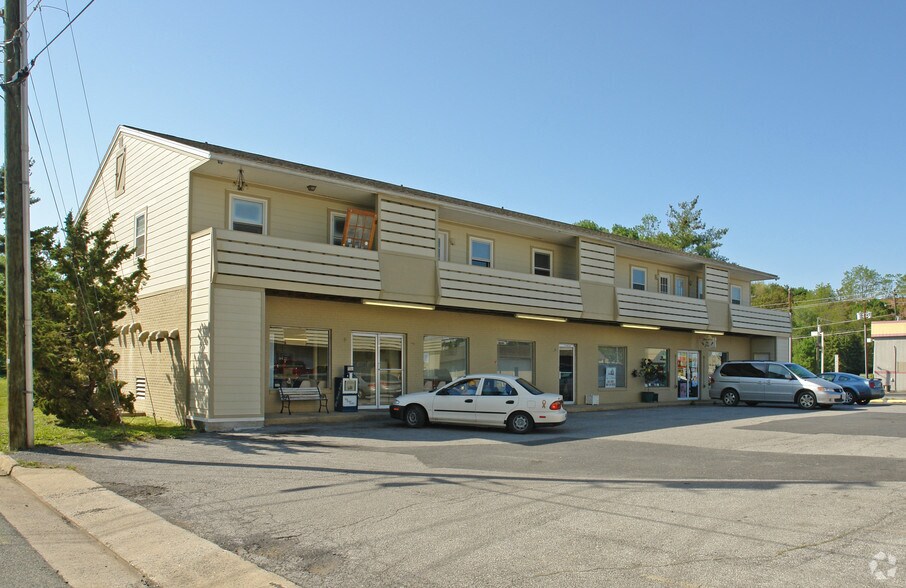 More Photos Of , Staunton Unknown For Sale