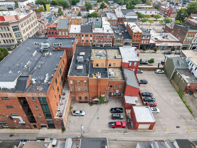 More Photos Of 1710-1712 E Carson St, Pittsburgh Office For Lease