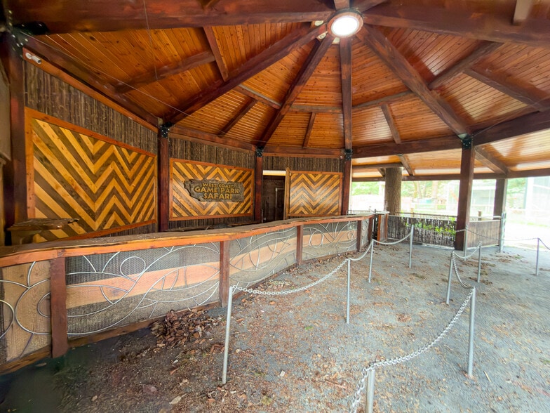 More Photos Of 46914 US-101, Bandon General Retail For Sale