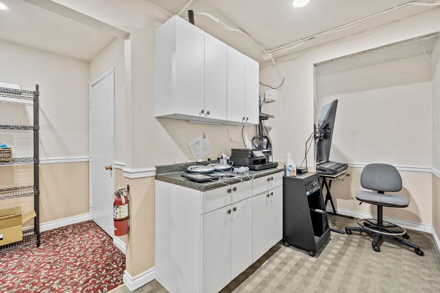 More Photos Of 3201 S 43rd St, Tacoma Specialty For Sale