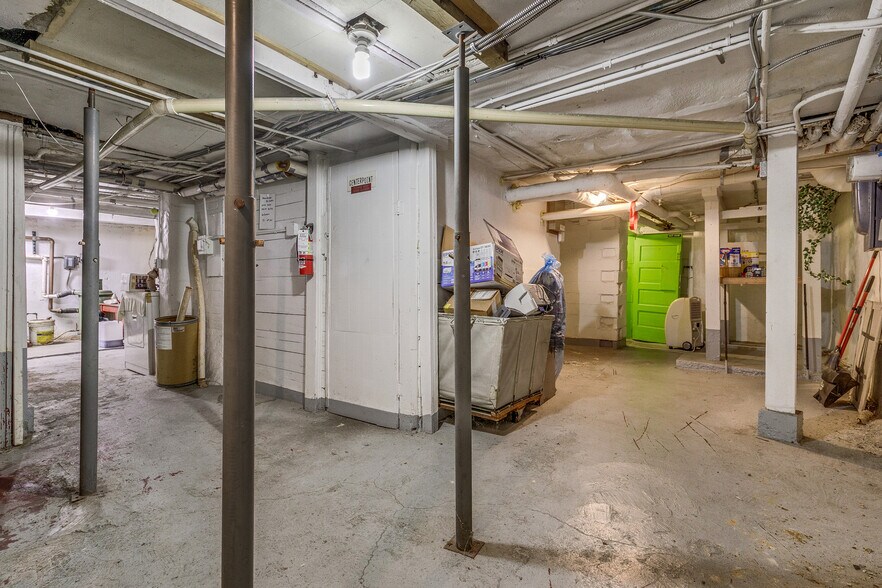 More Photos Of 3701 S Lyndale Ave, Minneapolis Storefront Retail Residential For Sale