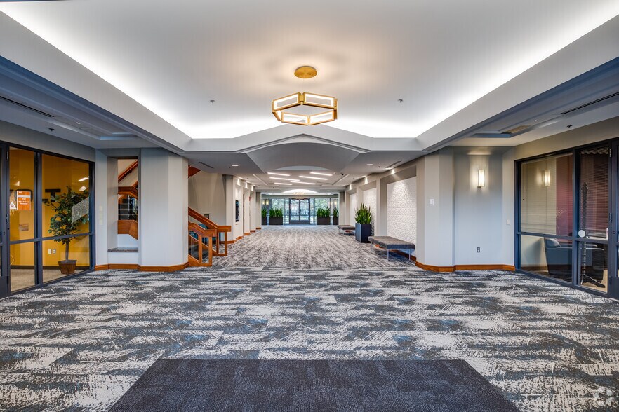 More Photos Of 1270 Northland Dr, Mendota Heights Medical For Lease