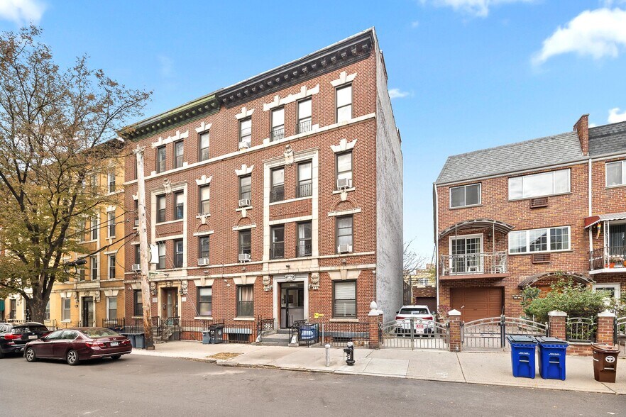 More Photos Of 3280 30th St, Astoria Apartments For Sale