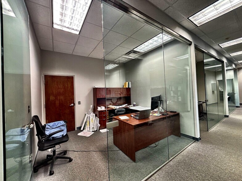 More Photos Of 6400 Peake Rd, Macon-Bibb Office For Sale