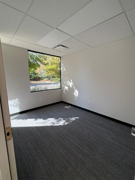 More Photos Of 5475 Peoria St, Denver Light Manufacturing For Sale