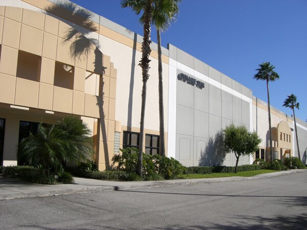 More Photos Of 3900 Fiscal Ct, Riviera Beach Warehouse For Lease