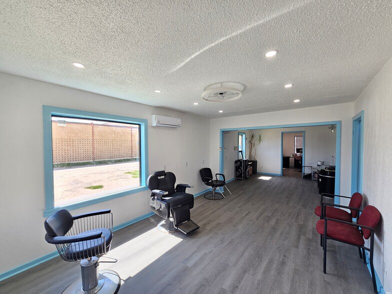 More Photos Of 406 W Church St, Carlsbad Freestanding For Lease