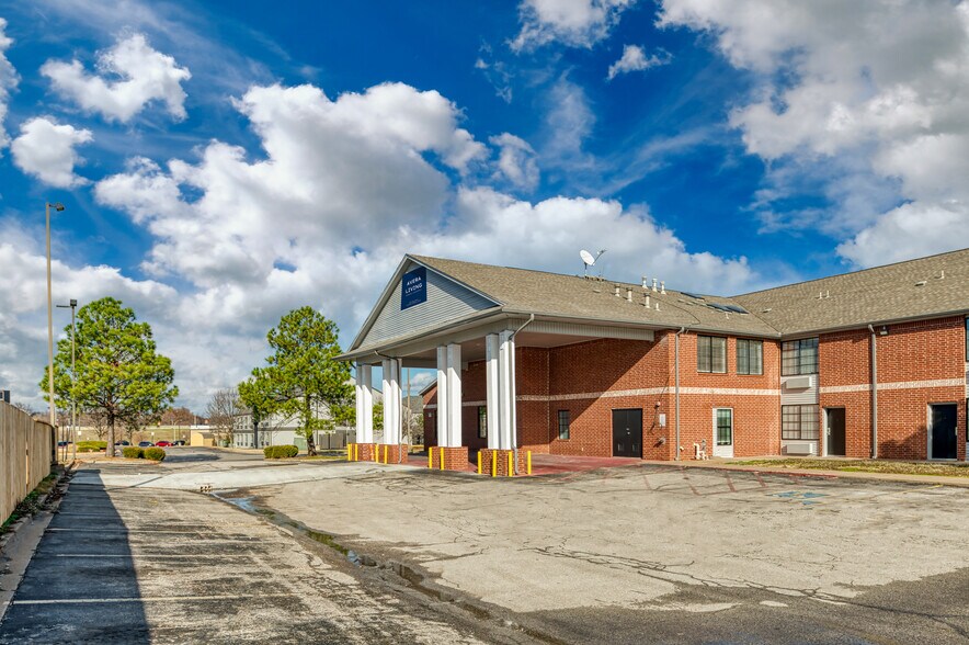 More Photos Of 3211 S 79th East Ave, Tulsa Apartments For Sale