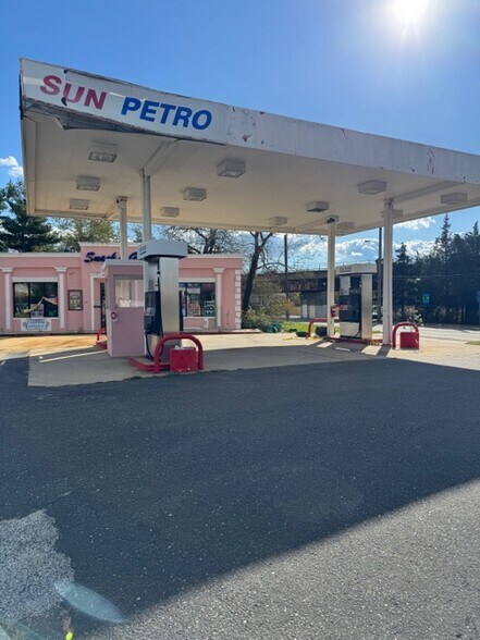 More Photos Of 101 W Absecon Blvd, Absecon Service Station For Sale