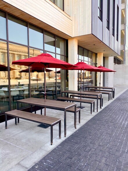 More Photos Of 111 E Grand Ave, Des Moines Office For Lease