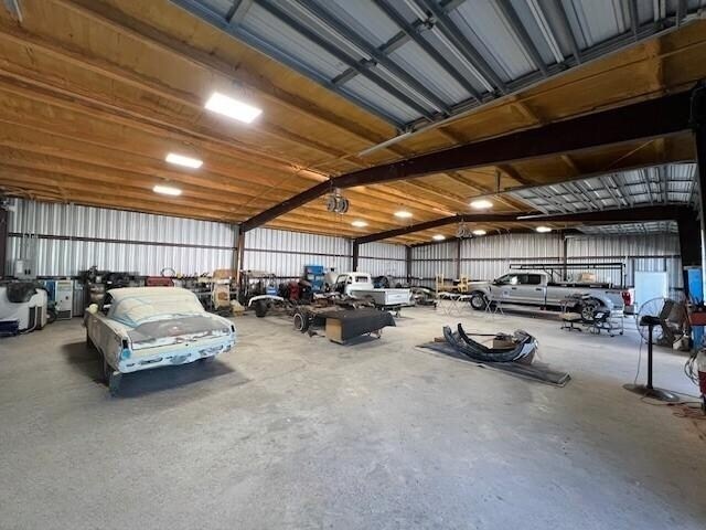 More Photos Of 6725 US Highway 77, Sinton Showroom For Sale