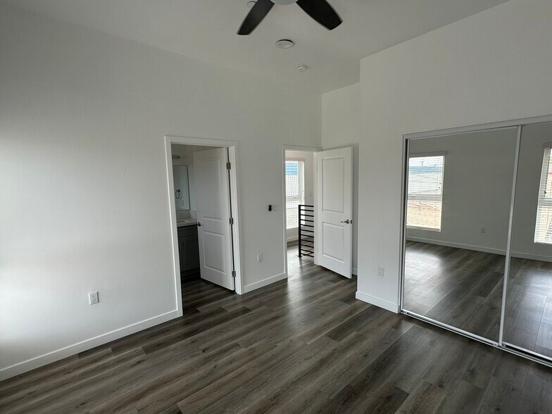 More Photos Of 25200 Frampton Ave, Harbor City Apartments For Sale