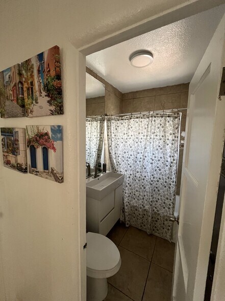 More Photos Of 5738 Meade Ave, San Diego Apartments For Sale