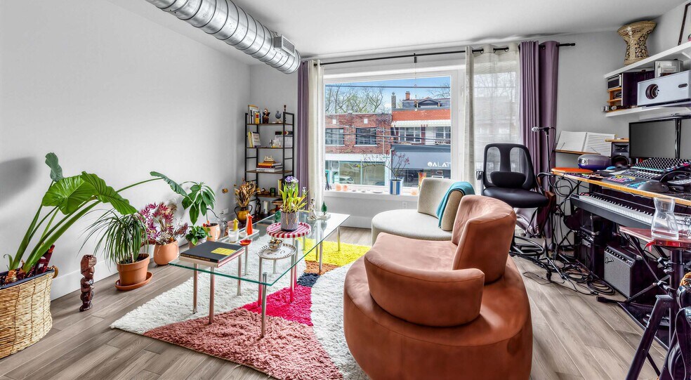 More Photos Of 1088 Bathurst St, Toronto Storefront Retail Residential For Sale