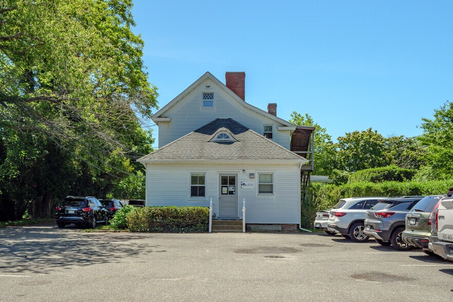 More Photos Of 149 Hampton Rd, Southampton Office Residential For Lease
