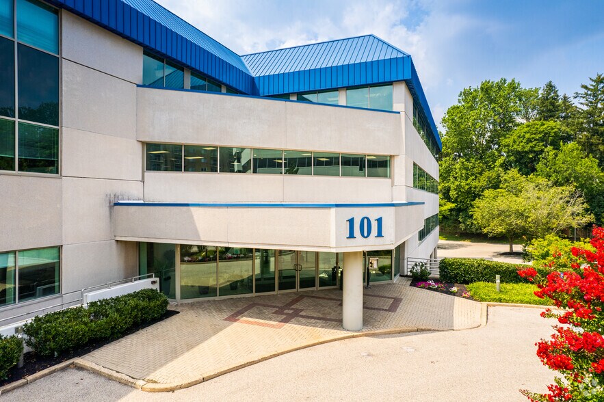 More Photos Of 101 West Ave, Jenkintown Office For Lease