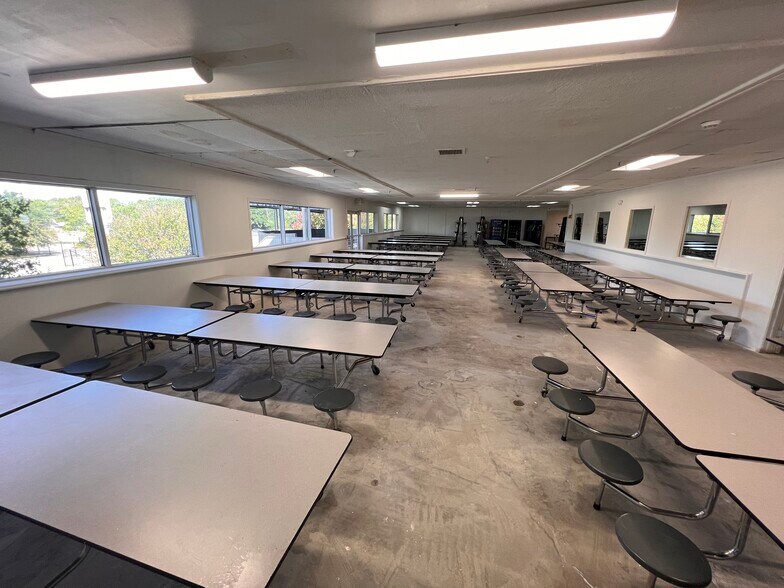 More Photos Of 9009 Boone Rd, Houston Assisted Living For Lease